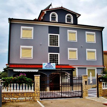 Apartmani Krajnovic Fažana エクステリア 写真