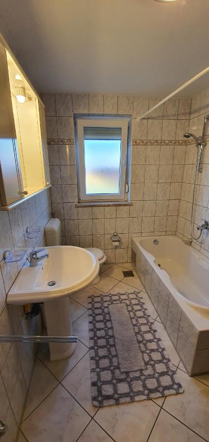 Apartmani Krajnovic Fažana エクステリア 写真