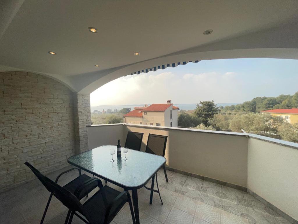 Apartmani Krajnovic Fažana エクステリア 写真