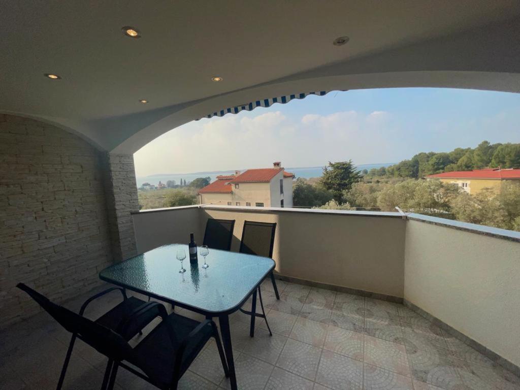 Apartmani Krajnovic Fažana エクステリア 写真