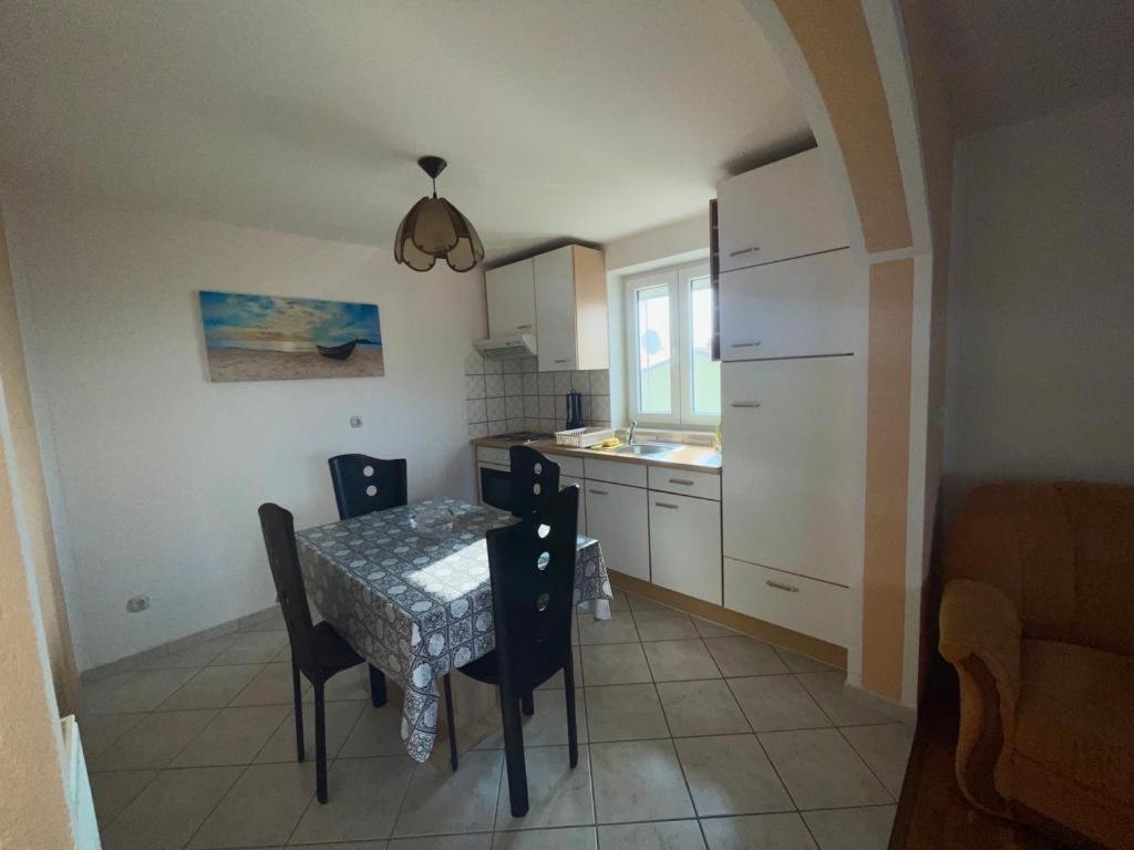 Apartmani Krajnovic Fažana エクステリア 写真