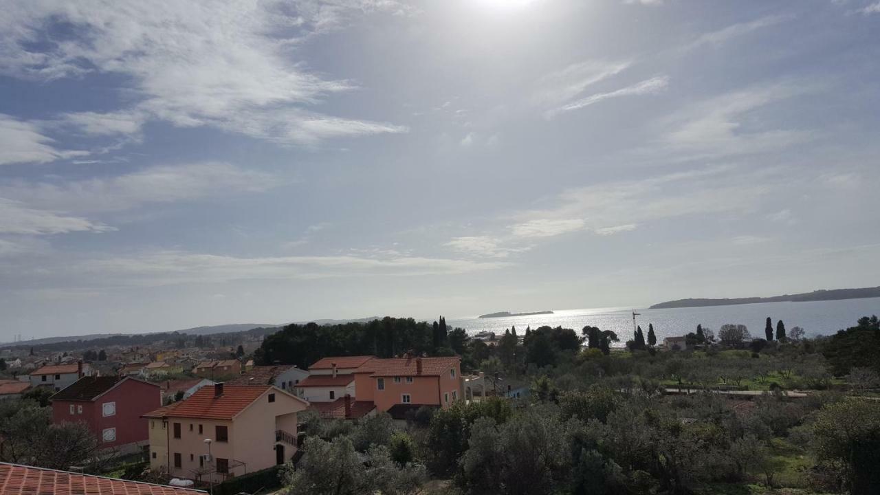 Apartmani Krajnovic Fažana エクステリア 写真