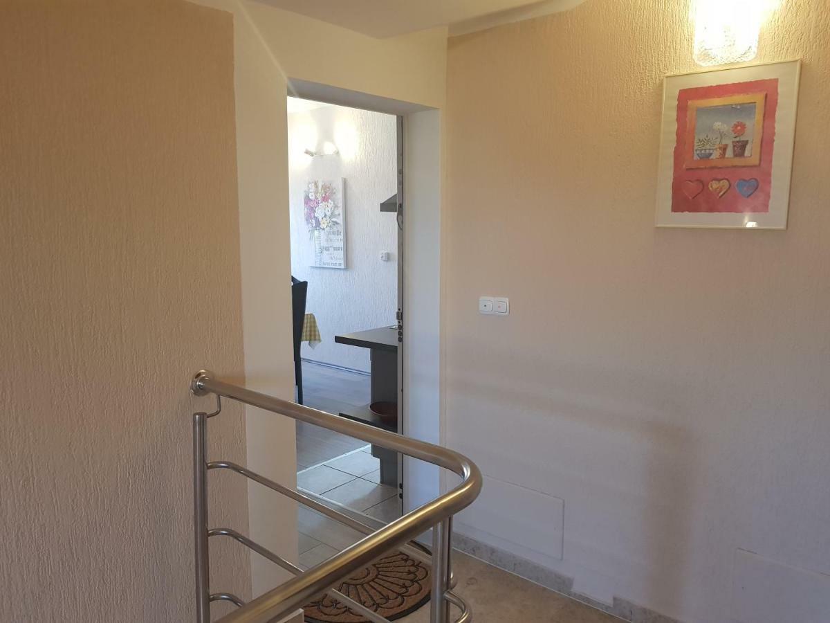Apartmani Krajnovic Fažana エクステリア 写真
